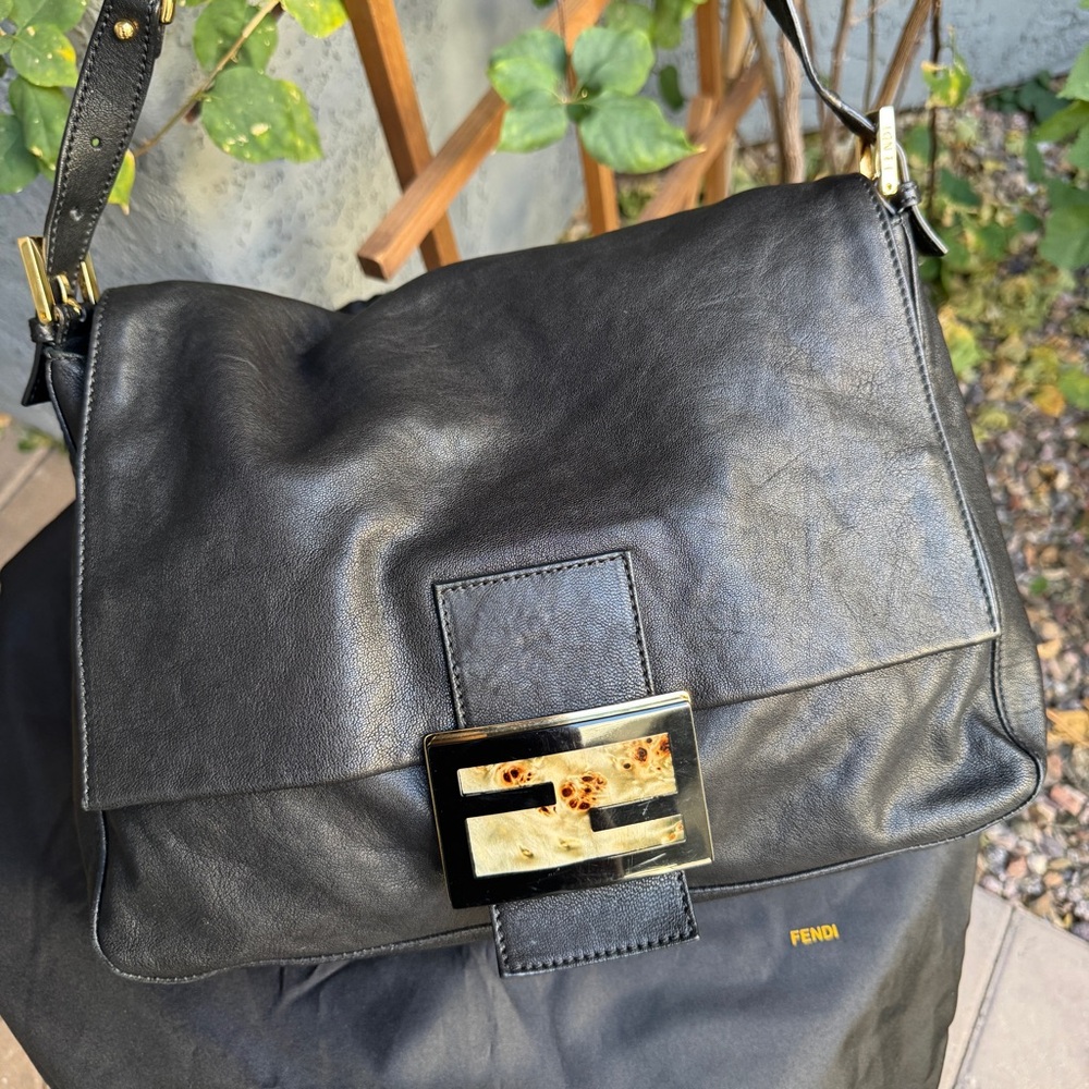 Fendi Lambskin Leather Tortoise Large Mamma Baguette - Picture 3 of 16